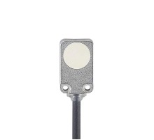 Индуктивный датчик IQ2010